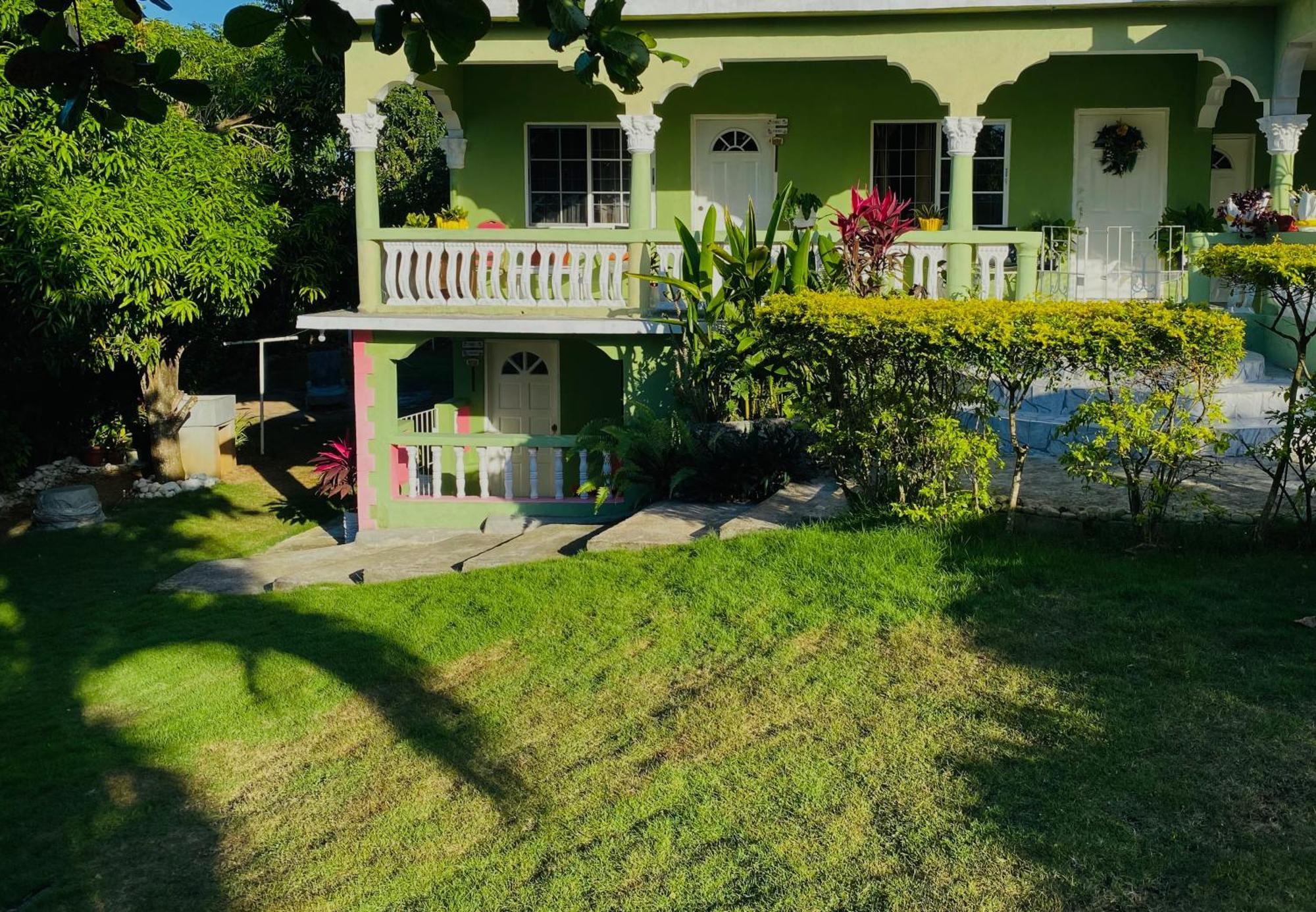 Cindy'S Garden Stay 奥乔里奥斯 外观 照片